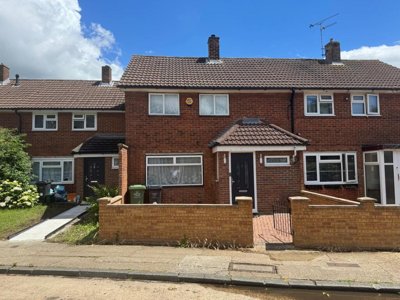 Property on Clayburn Circle, SS14 1PZ