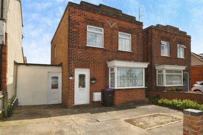 Property on Roman Bank, PE25 1RJ