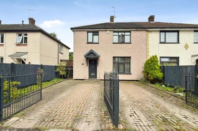 Property on Salisbury Road, M30 9BG