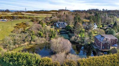 Property on West Glen Road, PA13 4PS