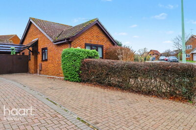 Property on Kitchener Way, IP9 1RW