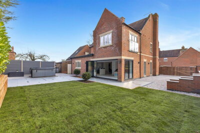 Property on Manor View Close, LE65 1RY