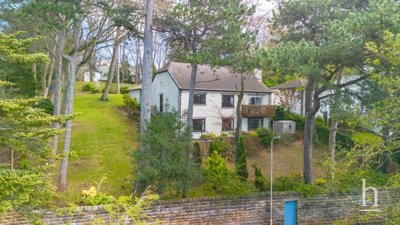 Property on Chenotrie Gardens, CH43 9WU