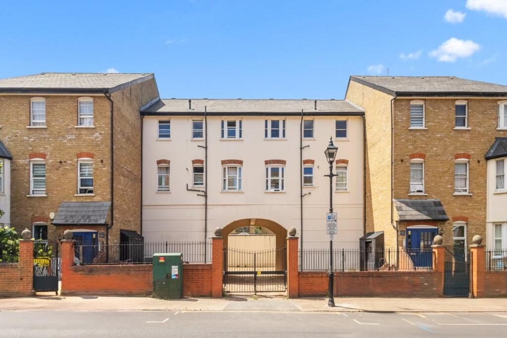 Property main image