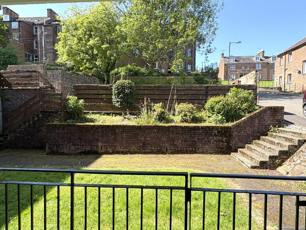 Thumbnail 38