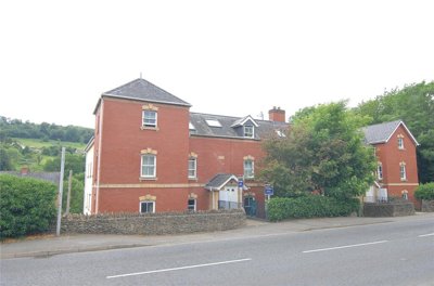 Property on London Road, GL5 2BZ