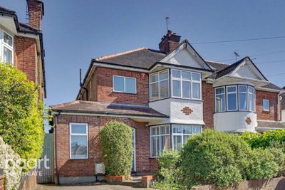 Property on Friars Walk, N14 5LS