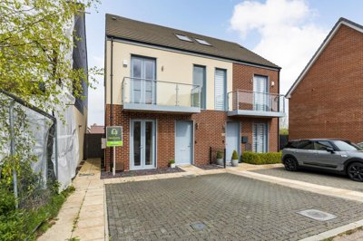 Property on Partridge Close, OX11 6AB