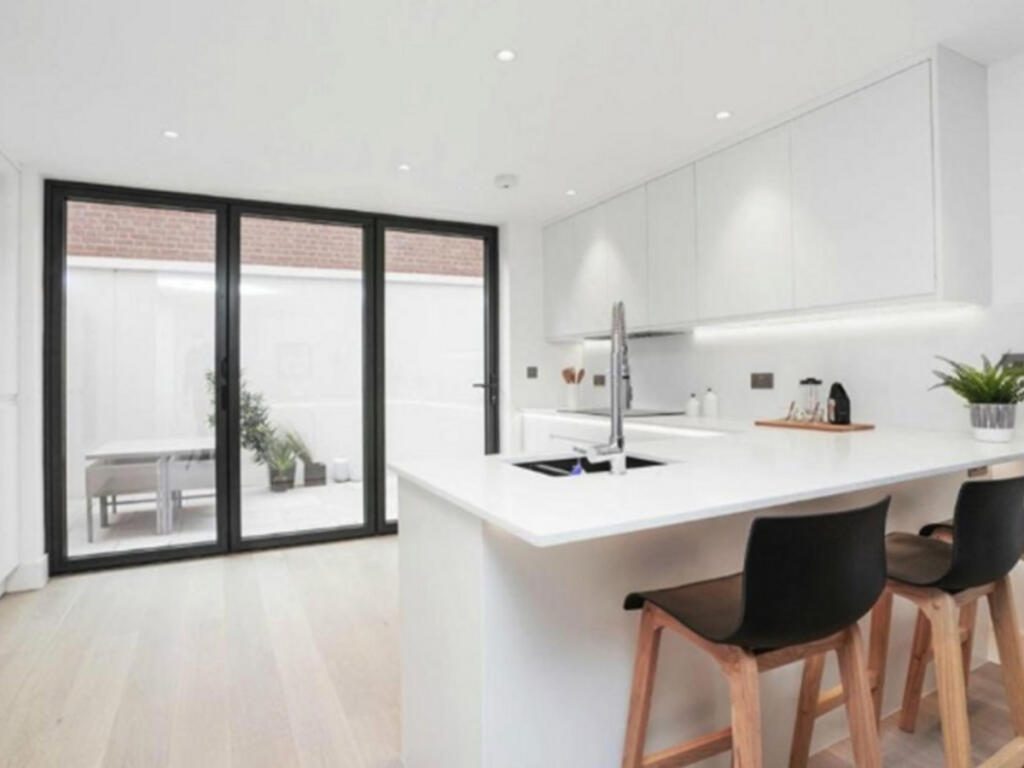 Terraced House