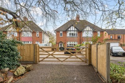 Property on High Street, SG5 4LD