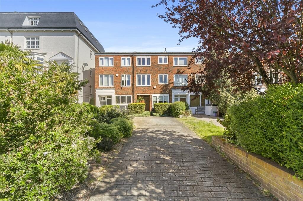 Terraced House