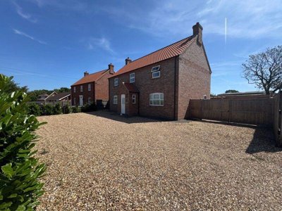 Property on Main Road, LN13 0JP