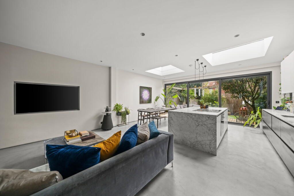 Terraced House