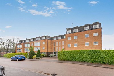 Property on Kings Road, RH13 5SU