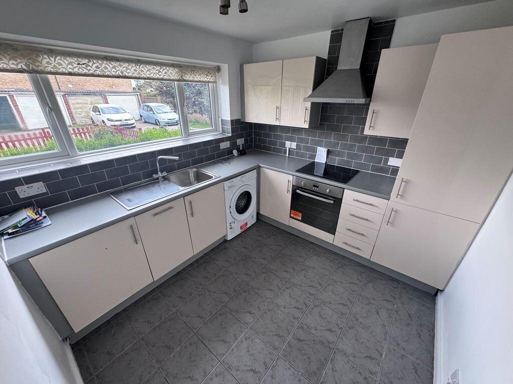 Ground Maisonette