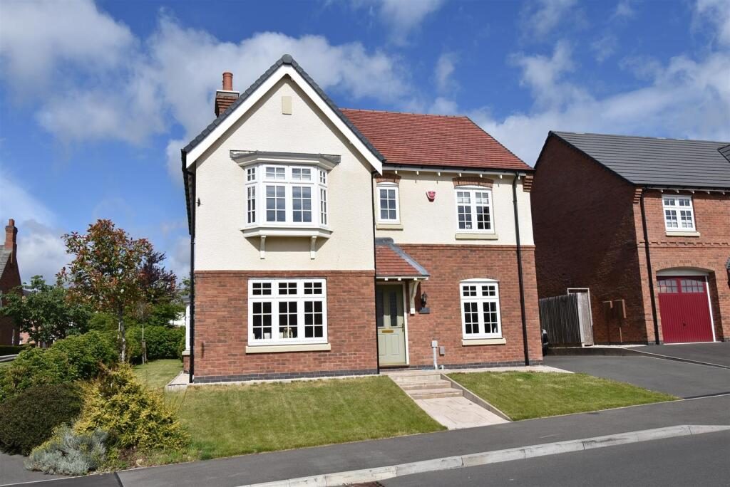 Property main image