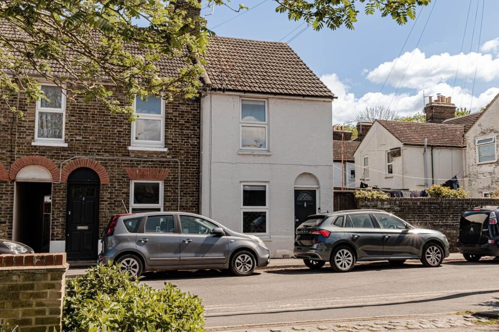 Terraced House