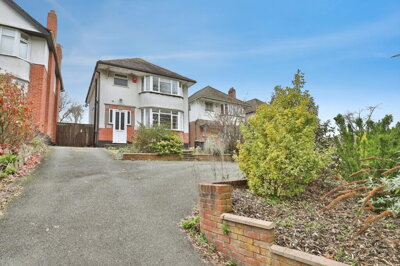 Property on Wimborne Road, BH10 7AF