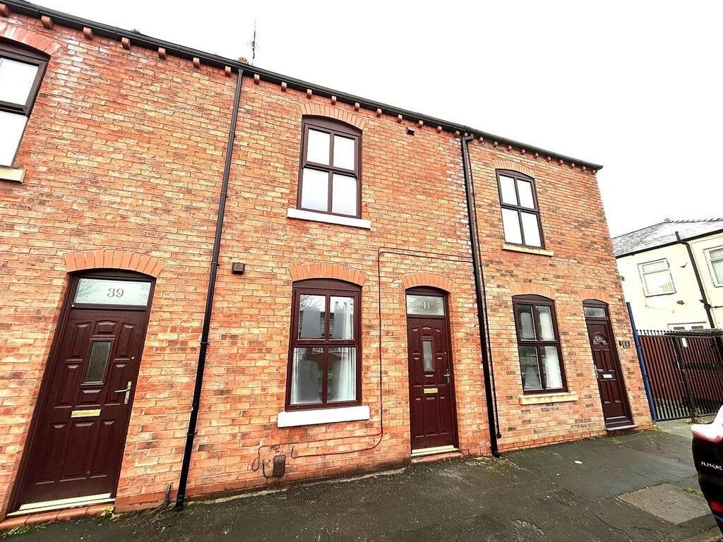 Terraced House