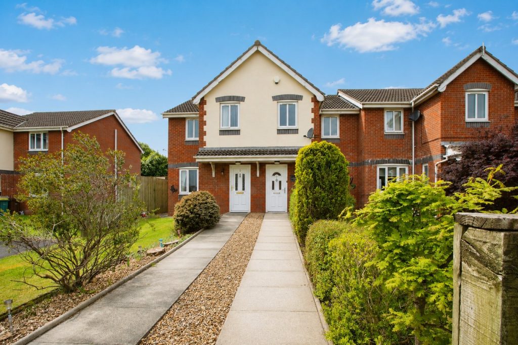 Terraced House