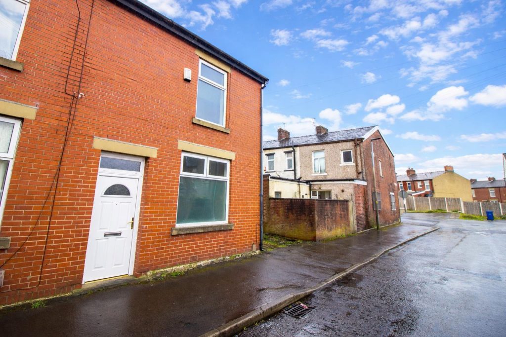 Terraced House