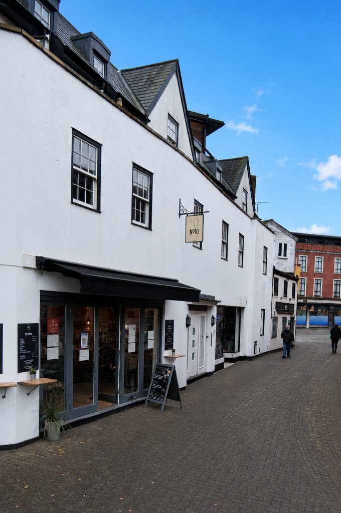 Property main image