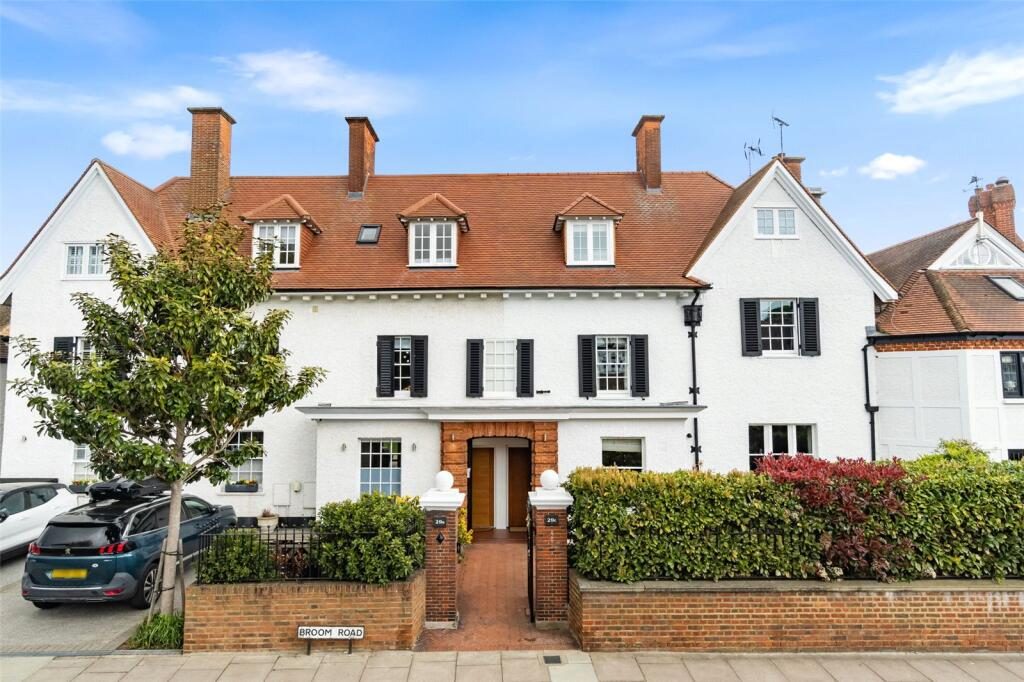 Terraced House