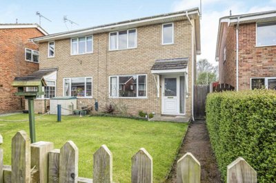 Property on Blanchard Close, HR6 8SH