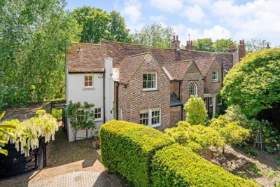 Property on St Nicholas Road, SP1 2SN