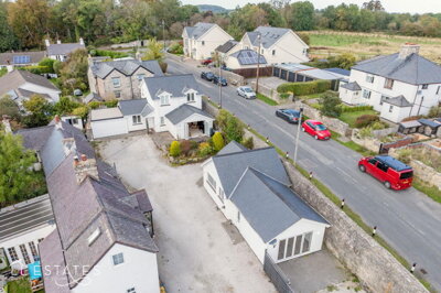 Property on Bryn Y Garn Road, LL16 5AH