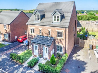 Property on LS25 4FL