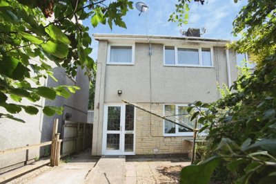 Property on St Christopher'S Drive, CF83 1DE
