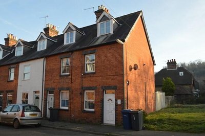 Property on Victoria Road, GU7 1JR