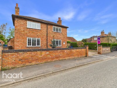 Property on Faldingworth Road, LN8 2DF