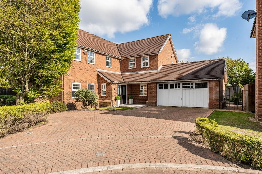 Property main image