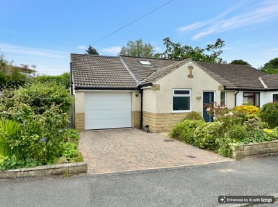 Property on Green Way, LS14 3BJ