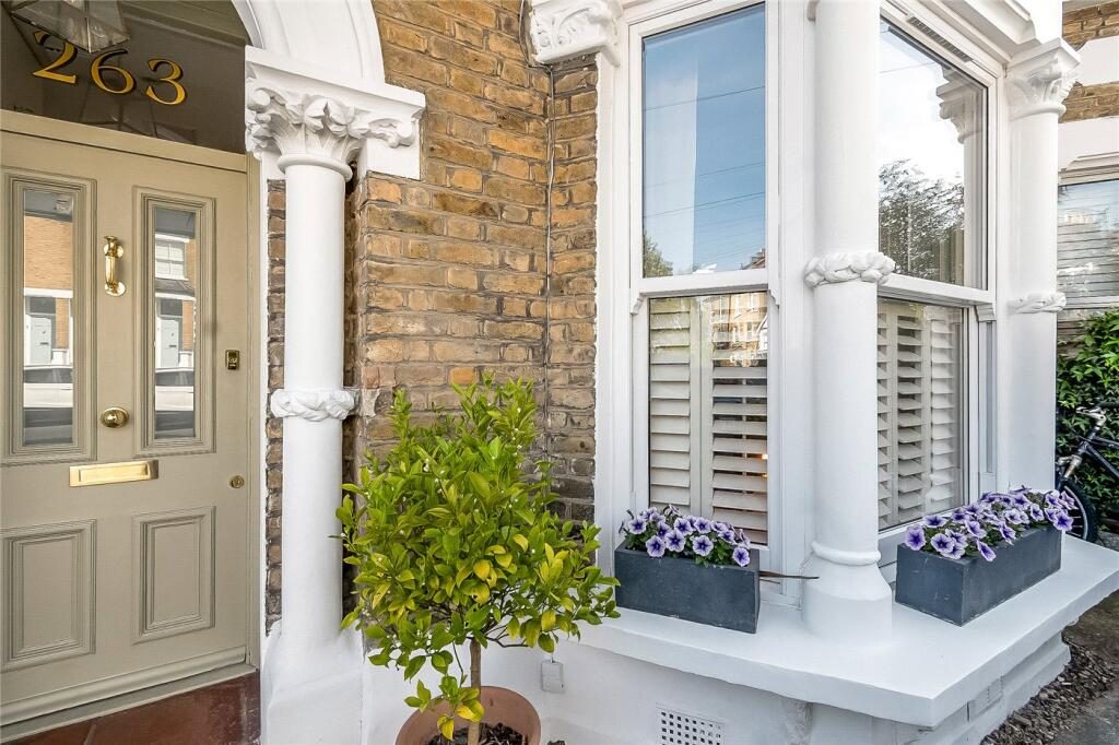 Property main image