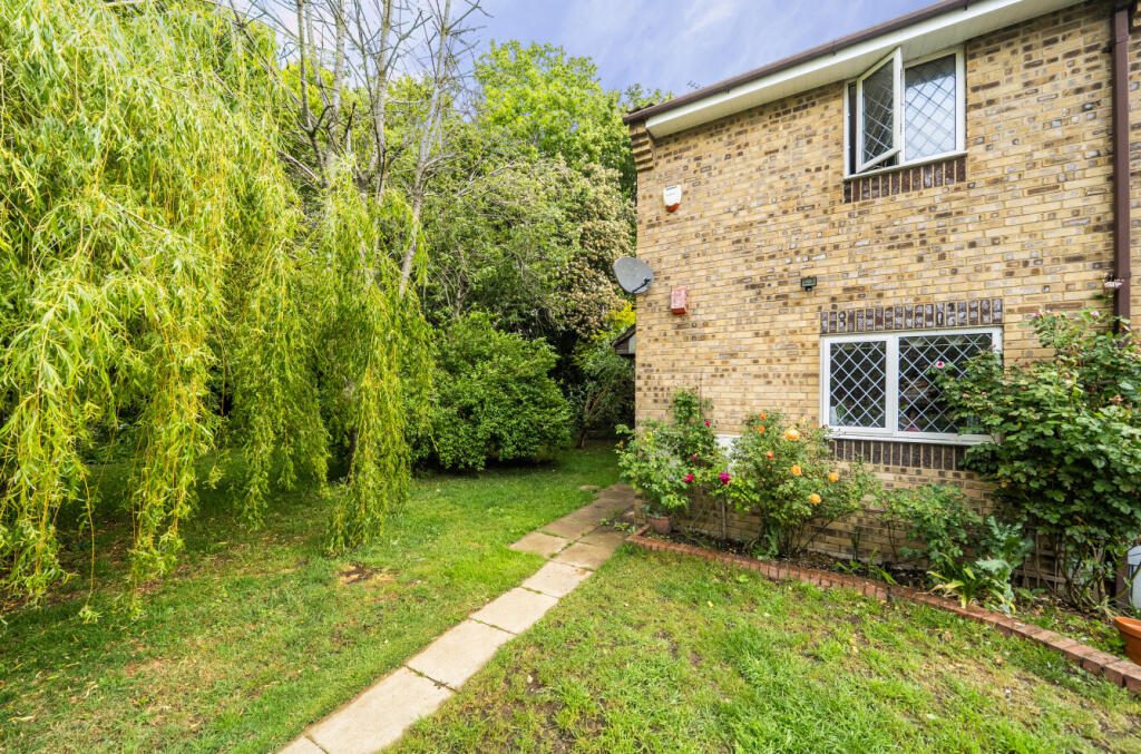 Property main image