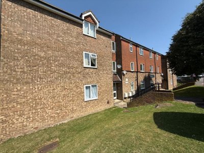 Property on Abbey Mews, LU6 3PJ