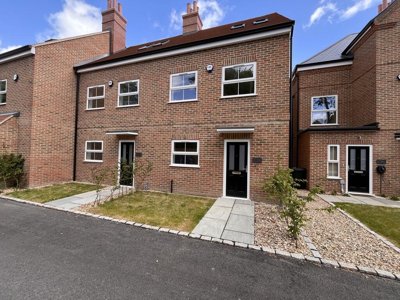 Property on RG17 0WH