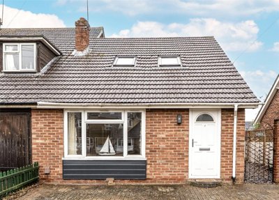 Property on Churchill Close, OX11 7BX