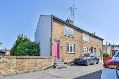 Property on Wellington Terrace, HA1 3EP
