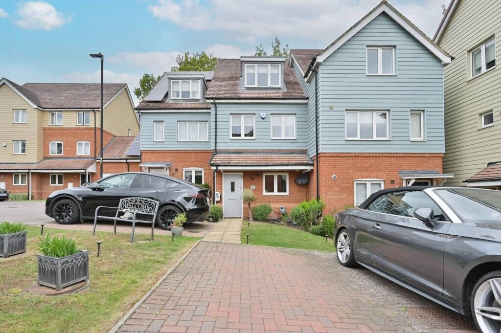 Terraced House