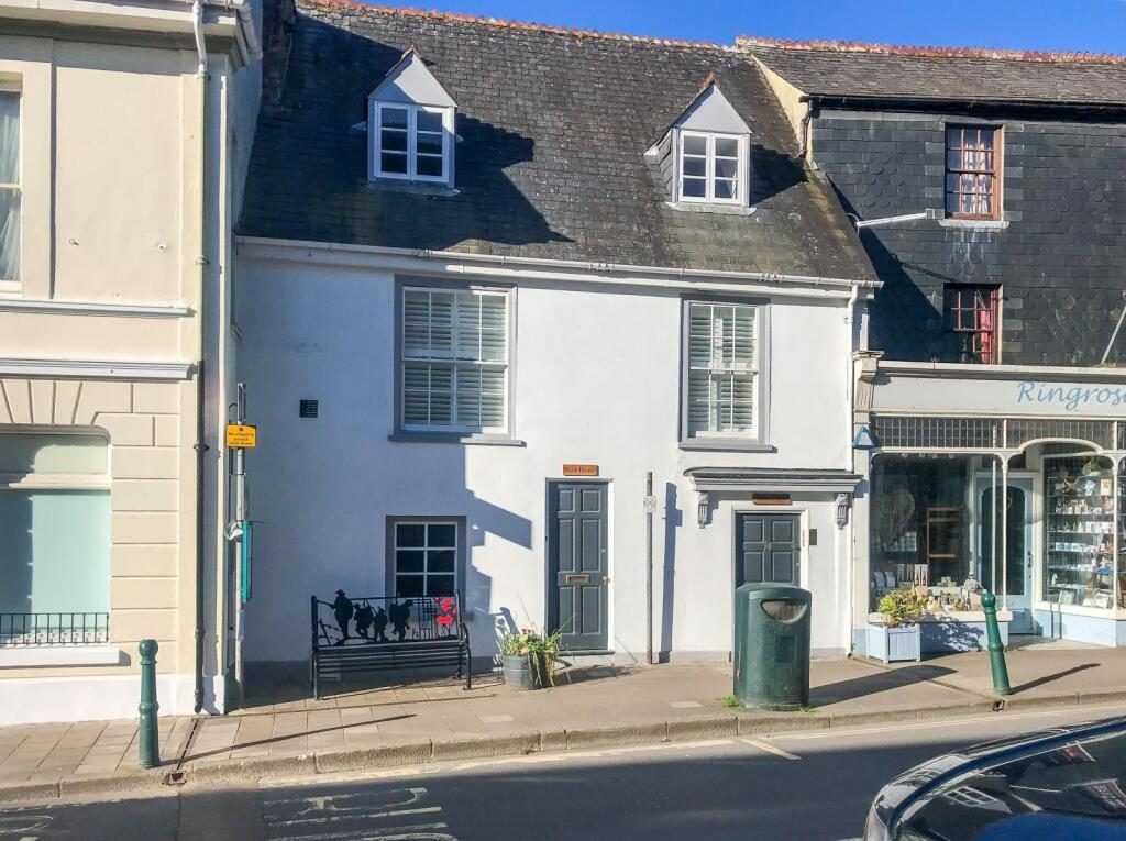 Terraced House