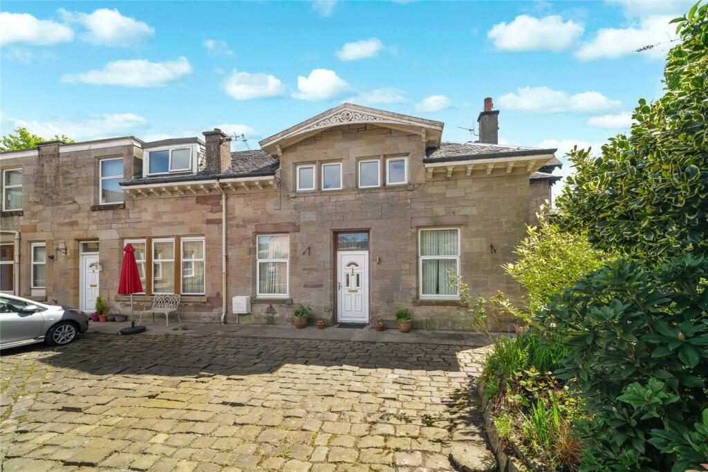 Terraced House