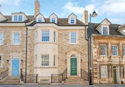 Property on PE9 2BH