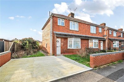 Property on Princes Road, SO51 8DS