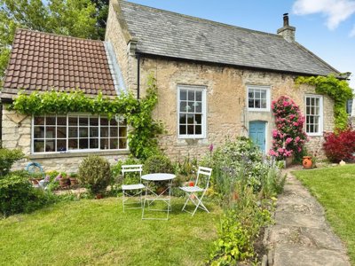Property on Quaker Lane, DN4 9LD