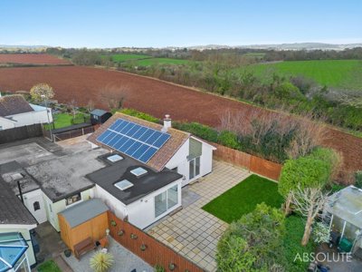 Property on North Boundary Road, TQ5 8JU