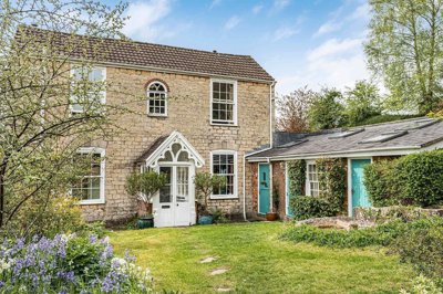 Property on GL12 7DR